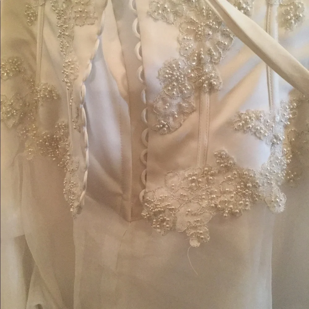 Wedding Dress - Picture 7 of 7